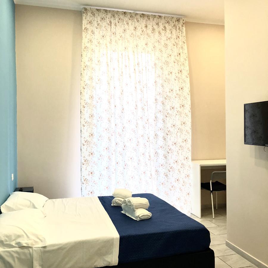 Bed and Breakfast Vesuvius Terminal à Naples Extérieur photo