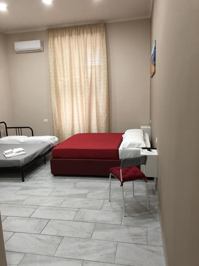 Bed and Breakfast Vesuvius Terminal à Naples Extérieur photo