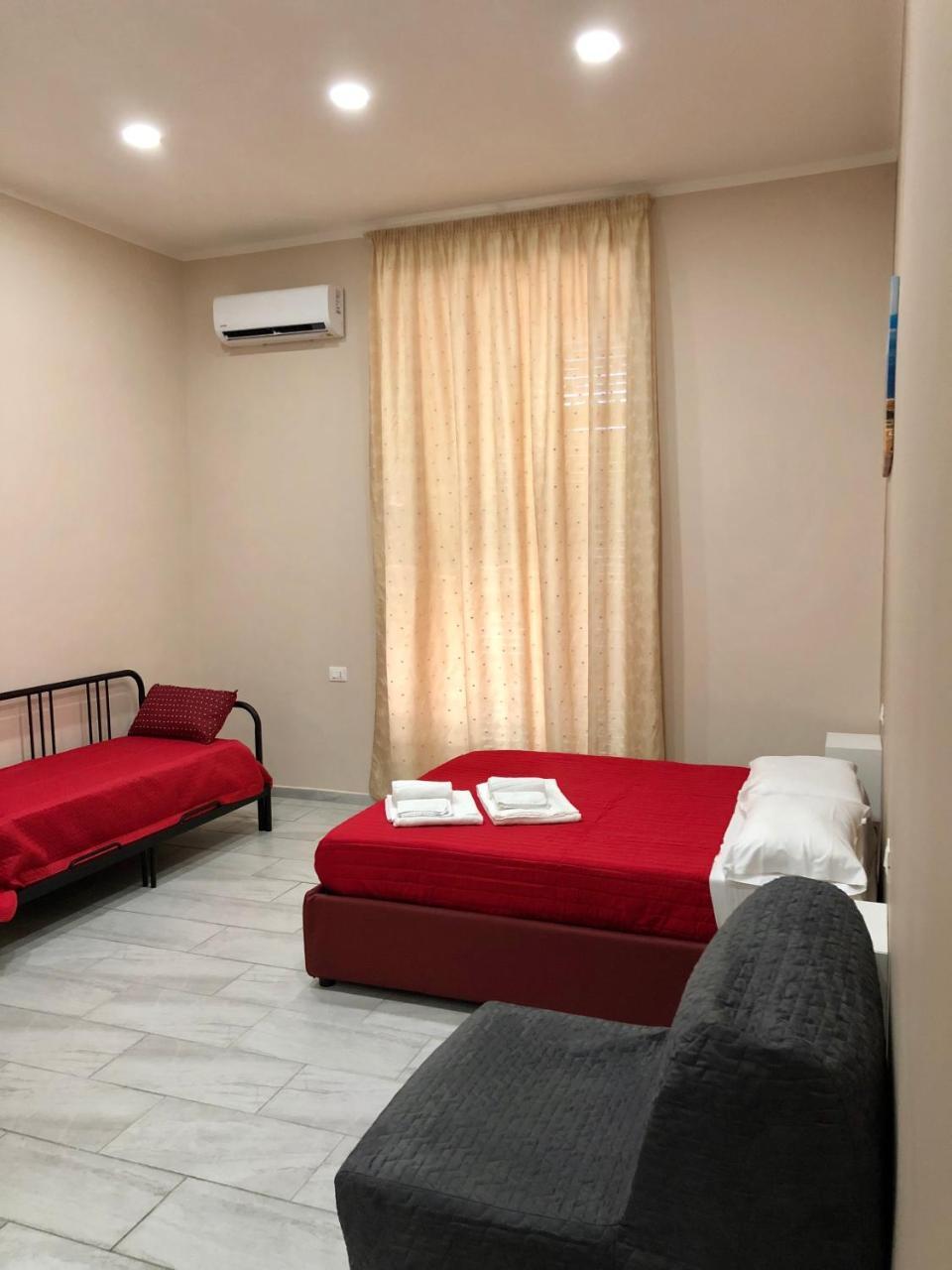 Bed and Breakfast Vesuvius Terminal à Naples Extérieur photo